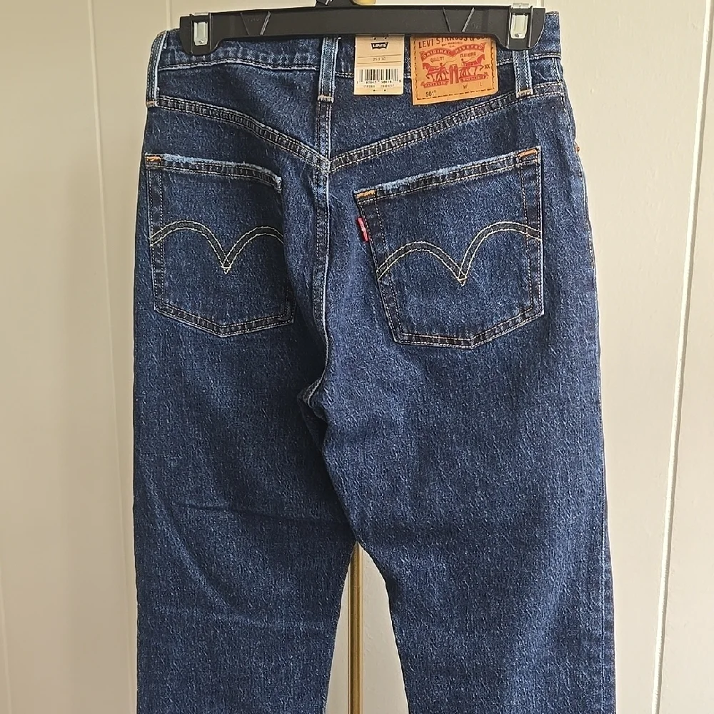 501 Levi's Classic Indigo Jeans
